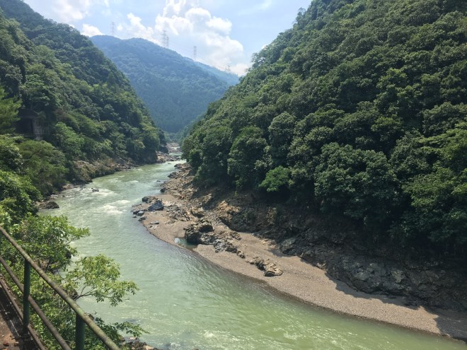 628EE503-9C1F-47D3-AAA7-B976A4A225E1