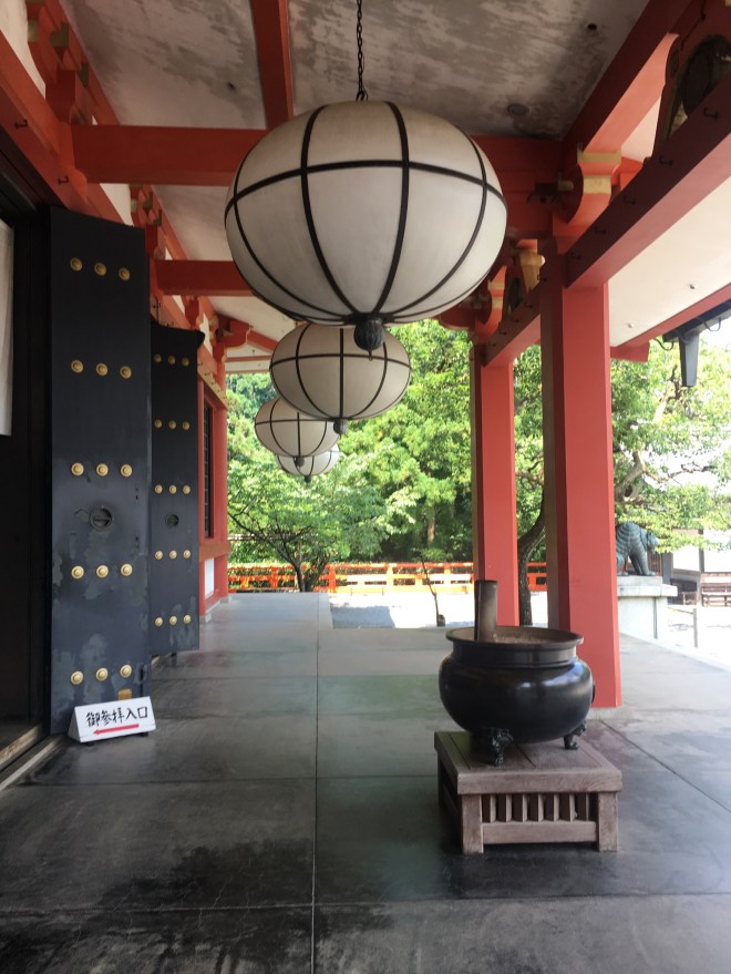 D1AD2906-A0DE-4DAD-BF52-004CD42F43BC